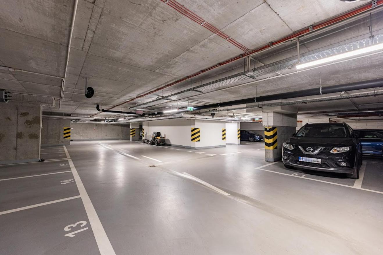 Fajny Apartament Z Parkingiem, Obok Metra. Βαρσοβία Εξωτερικό φωτογραφία